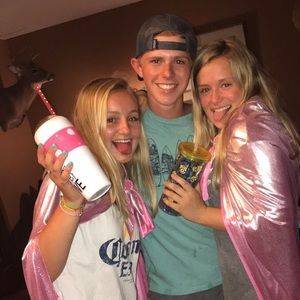 Meet your Posher, Collin